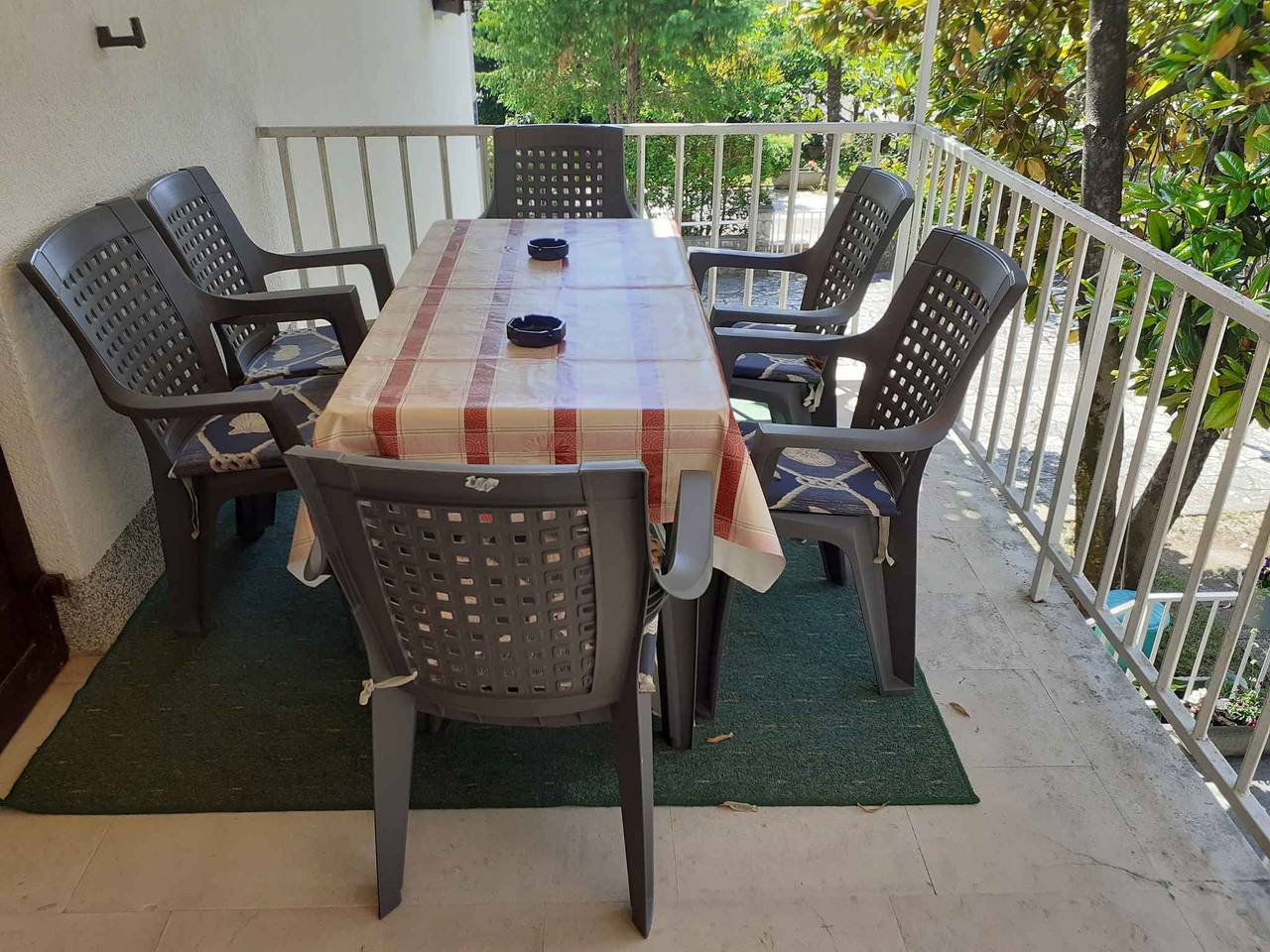 Entire vacation apartment, Holiday apartment with balcony and air conditioning  in Malinska-Dubašnica, Krk