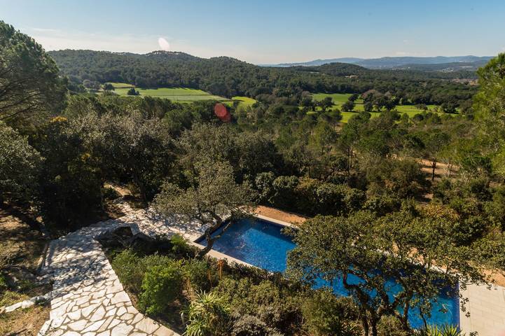 Casa rural para 8 personas, con terraza y jardín, Se admiten mascotas en Calella de Palafrugell
