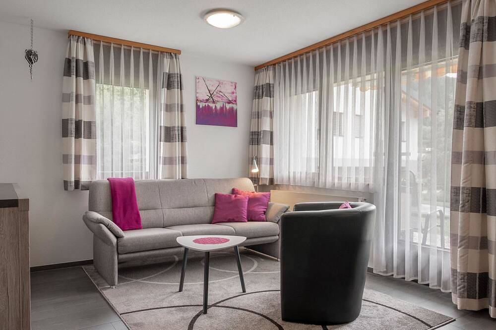 Ganze Wohnung, Saphir Eg Süd by Interhome in Fieschertal, Aletsch Arena