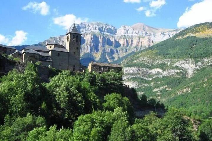 Gîte pour 5 personnes, avec Terrasse à Torla