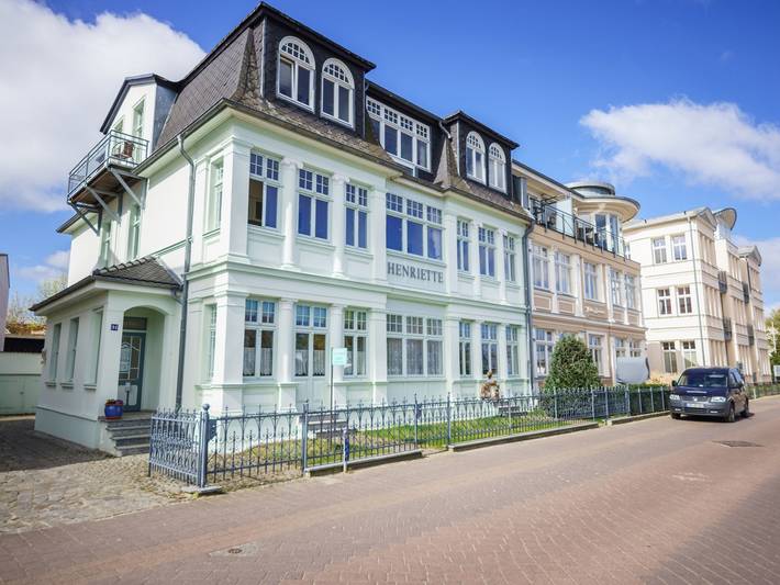 Ferienwohnung mit Meerblick für 4 Personen, mit Terrasse in Ahlbeck