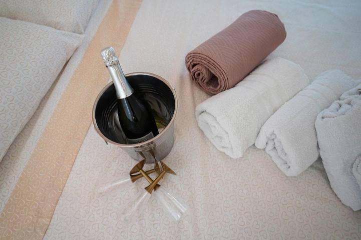 Location de vacances pour 2 personnes, avec jacuzzi et balcon à Giffoni Valle Piana - 4