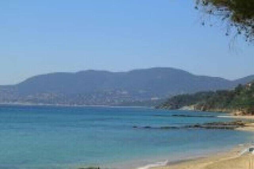 Ganze Wohnung, 2 bedroom apartment in Gigaro Beach in Gigaro, La Croix-Valmer