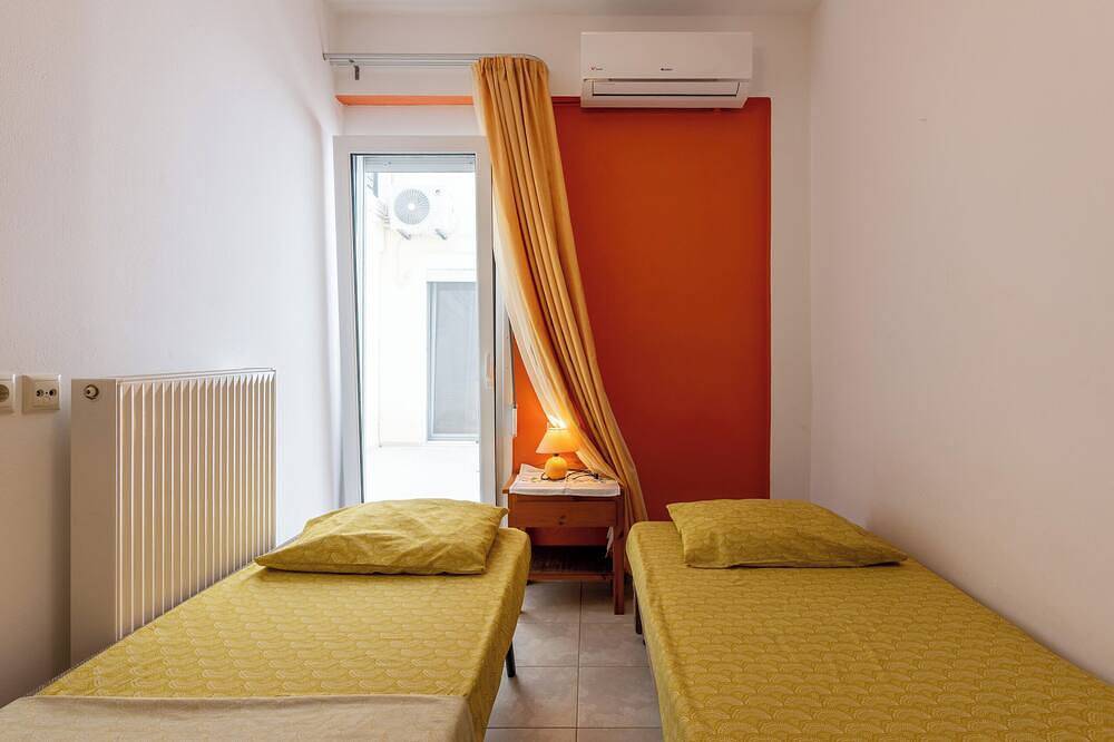 Ganze Wohnung, Geniessen Sie erholsame Familien-Sommerferien! Nur 5 min. zum Strand in Stalida, Iraklio-Heraklion und Umgebung