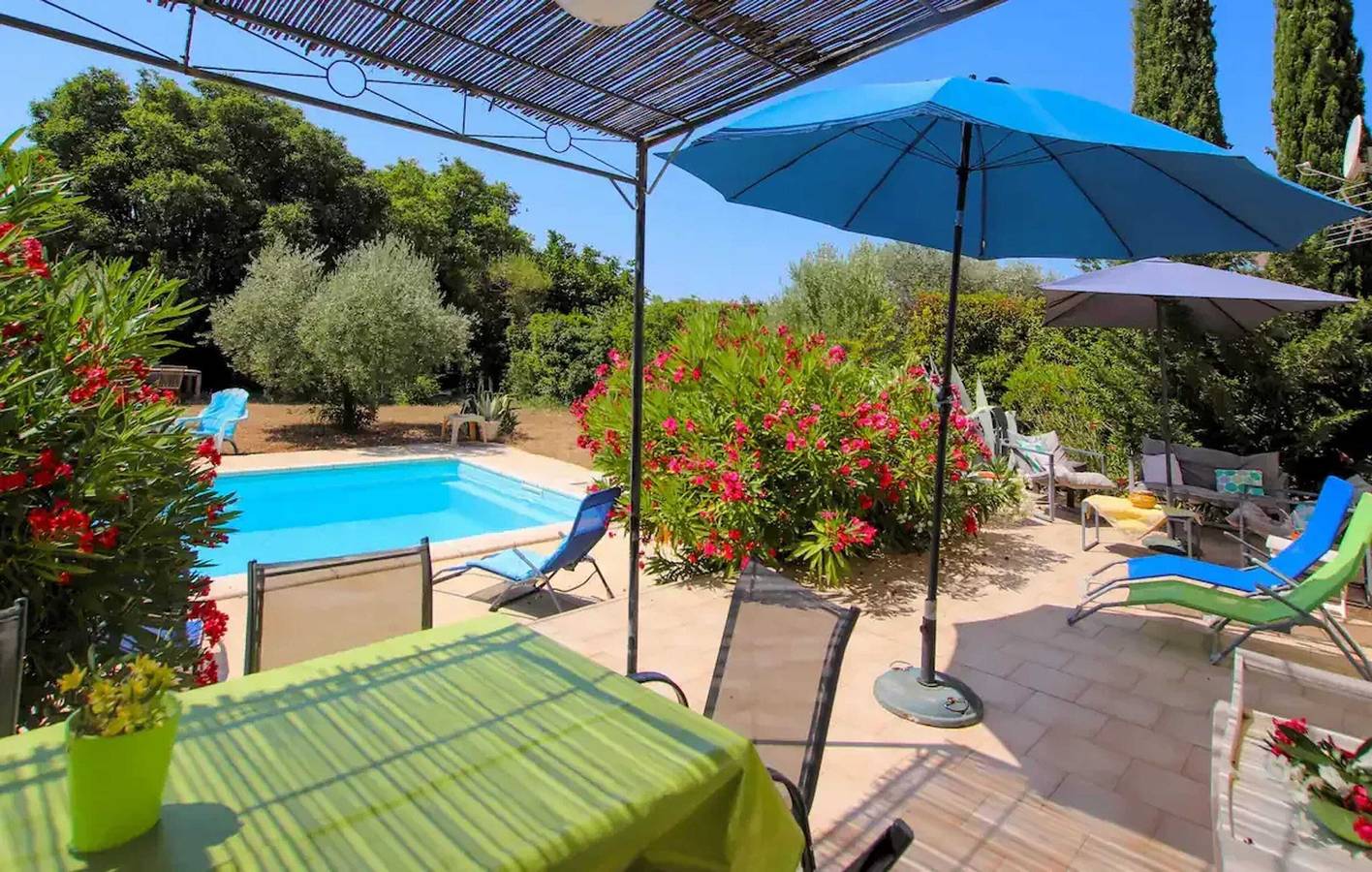 Villa charmante à Saint-Maurice-sur-Eygues avec piscine privée in Saint-Maurice-sur-Eygues, Région de nyons