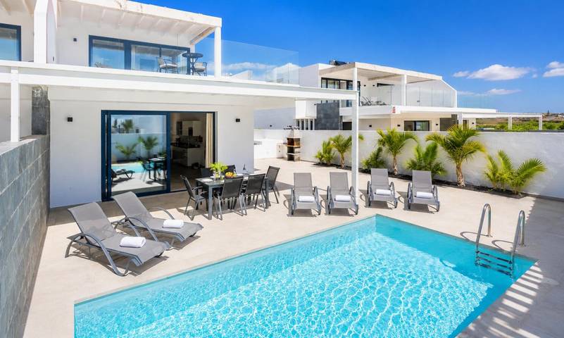 Villa voor 6 personen, met Terras in Puerto Calero