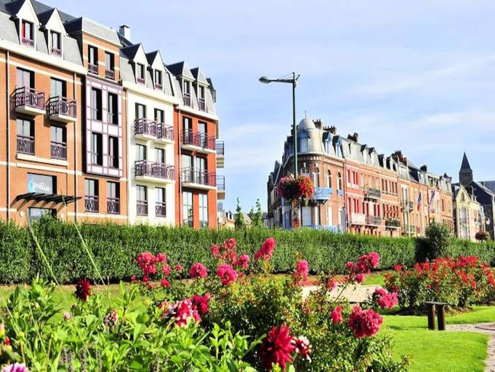 Location de vacances pour 4 personnes, avec bassin pour enfant ainsi que sauna et piscine, animaux acceptés à Mers-les-Bains