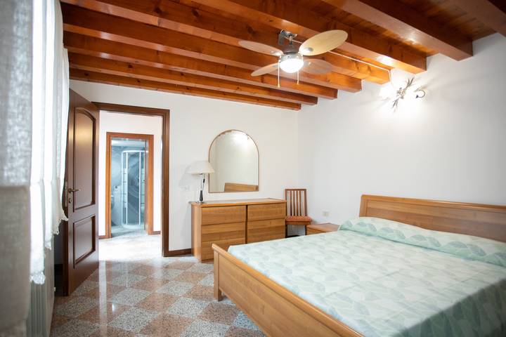 Casa vacanza per 4 persone, con Giardino a Pellestrina
