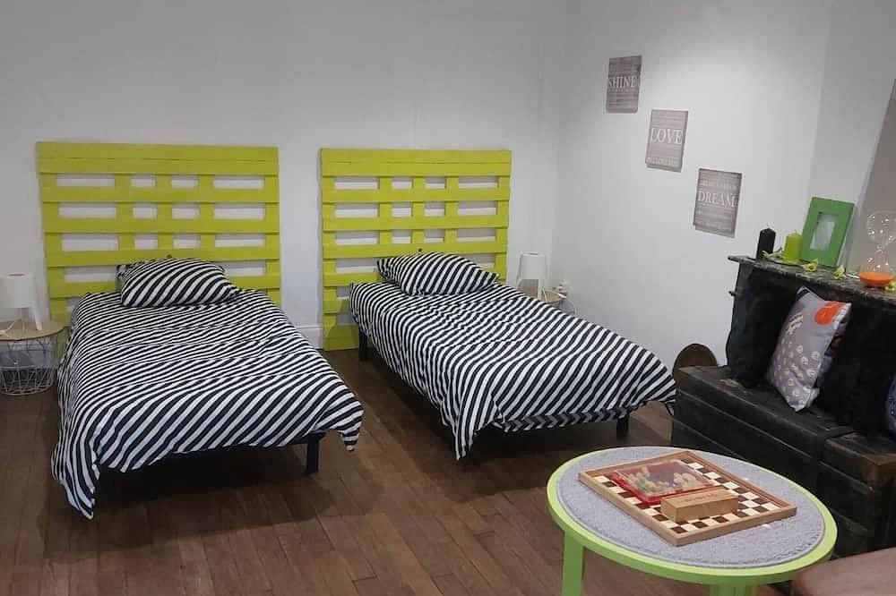 Charmant gîte avec 2 chambres, cour partagée, Wifi et animaux acceptés in Vailly-sur-Sauldre, Région de Bourges