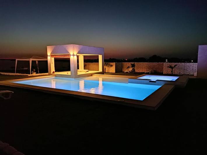 Casa rural para 12 personas, con Terraza además de Jardín y Piscina en La Campana - 2