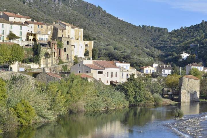 Location de vacances pour 15 personnes, avec jardin et vue, animaux acceptés à Roquebrun - 4