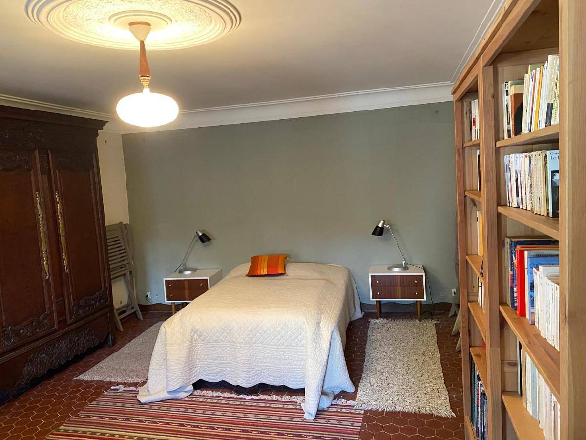Three-Bedroom House in Saint-Dyé-sur-Loire, Région de Blois