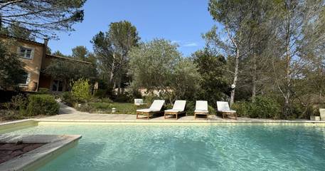 Cottage pour 8 personnes, avec jardin ainsi que balcon et piscine à Velleron