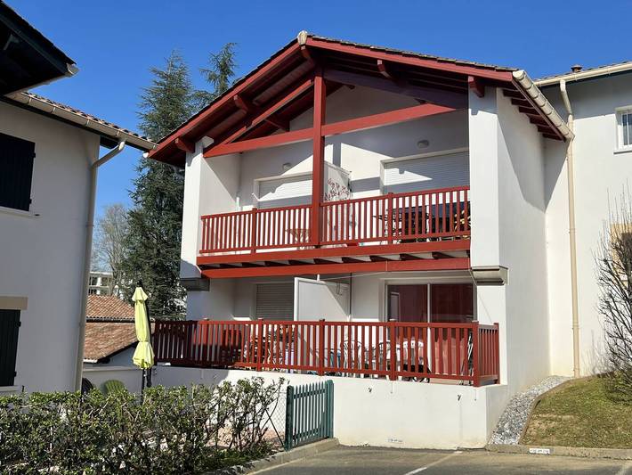 Gîte pour 2 personnes, avec piscine et balcon, animaux acceptés à Cambo-les-Bains - 2