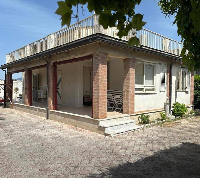 Three-Bedroom House in Salerno, Tyrrhenische Küste Kampanien
