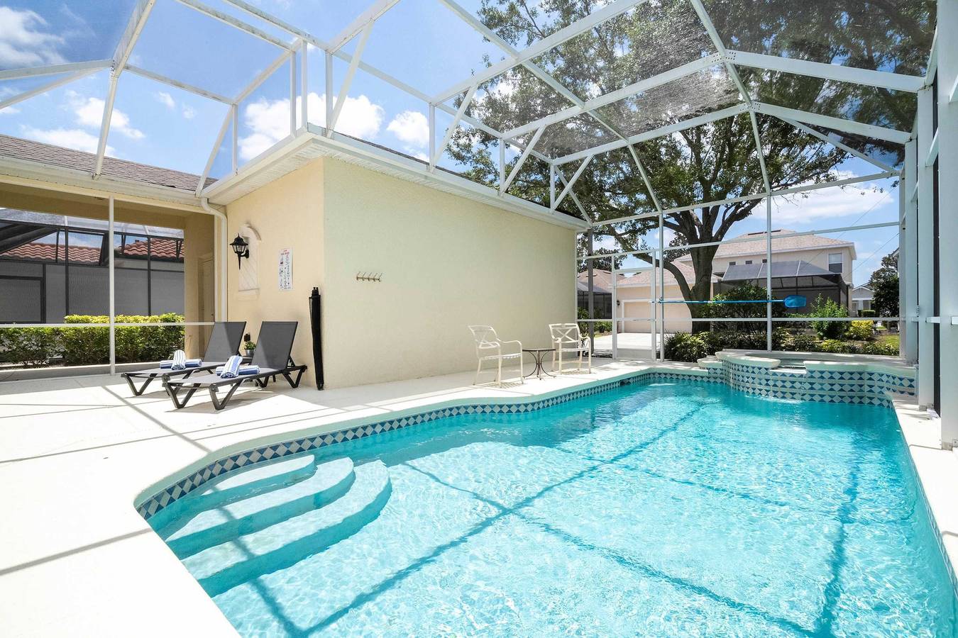 Vacation Rental for 12 Guests in Reunion (FL), Celebration