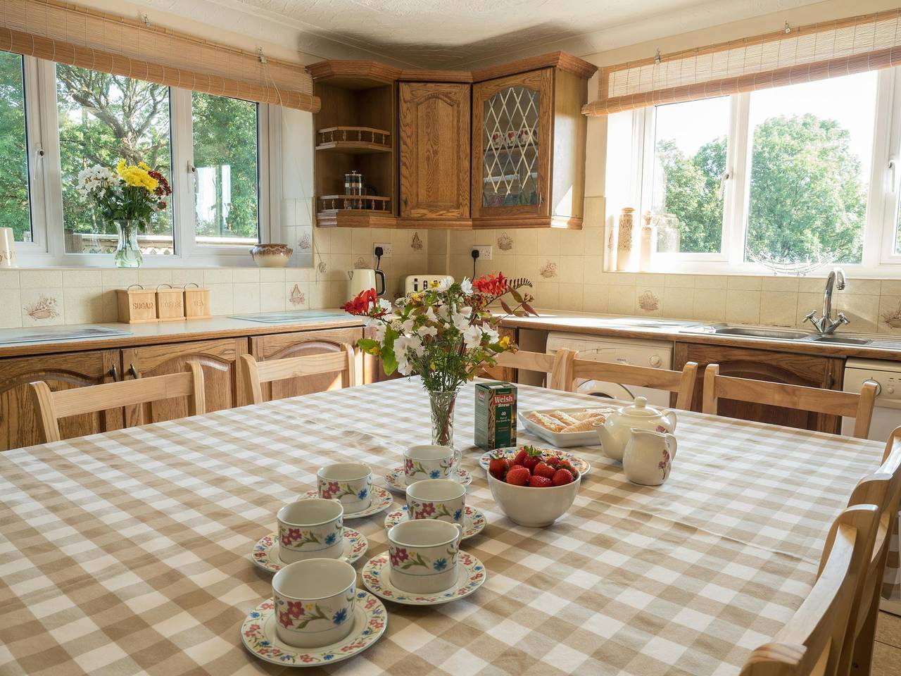 Elmtree Cottage, Cardigan in Cardigan Bay