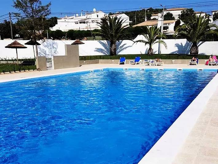 Casa rodante para 2 personas, con Terraza y Piscina en Luz