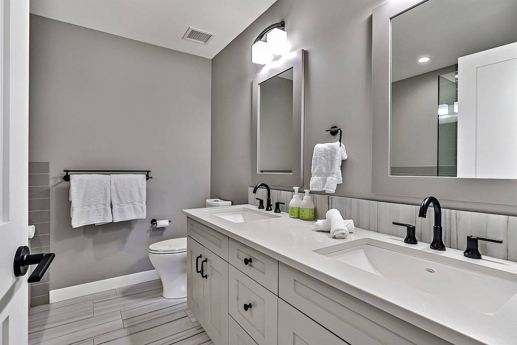 Ganze Wohnung, Amazing 1 bedroom & Den Penthouse Suite! Vaulted! in Canmore, Banff-Nationalpark