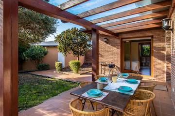 Cheap Villa for 6 People in Lloret de Mar, Girona Province, Photo 2