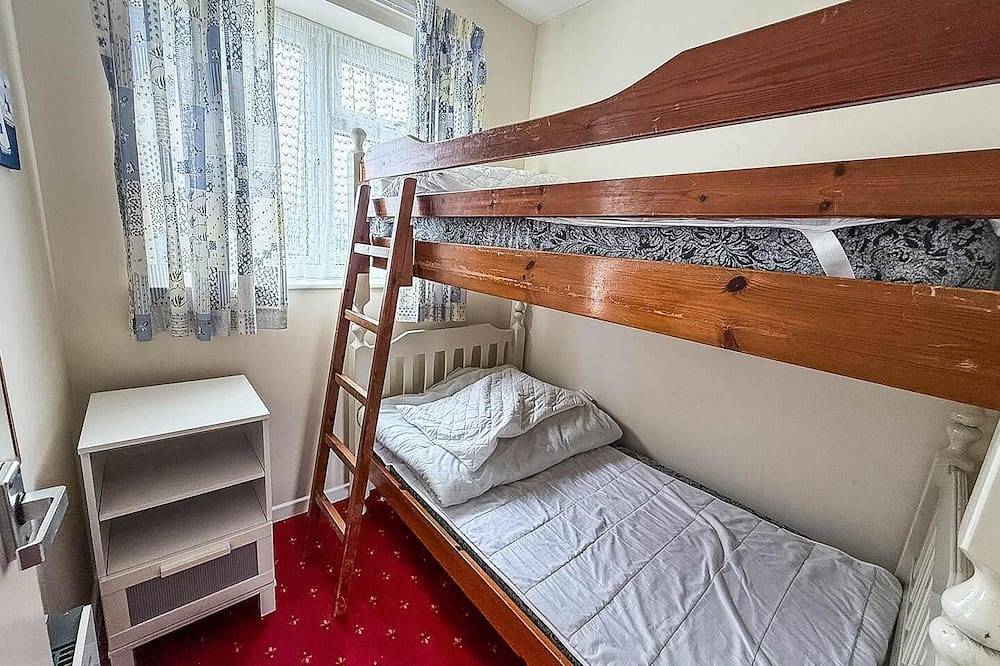 Great 3 bedroom chalet to hire with in Hemsby, in Hemsby, Great Yarmouth