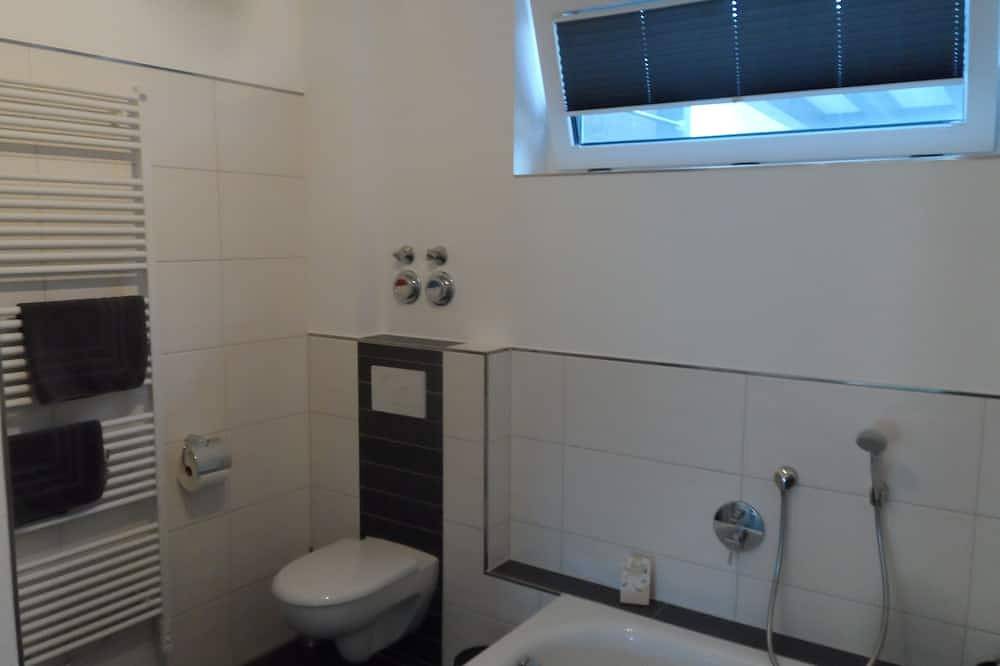 Ganze Wohnung, Schöne Ferienwohnung am Fuße des Schwarzwaldes und Europapark Rust 60 m ² in Neuried, Mittlerer Schwarzwald
