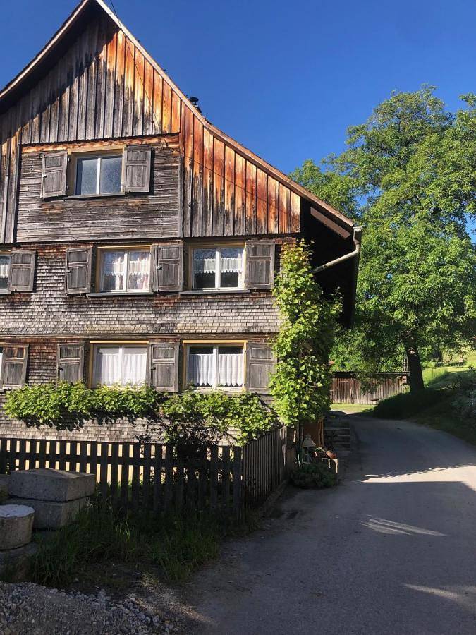 Ferienwohnung für 6 Personen, mit Garten und Seeblick sowie Ausblick in Dornbirn
