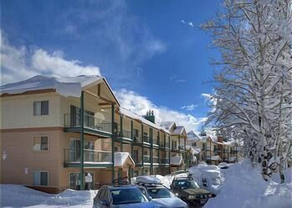 Ganze Wohnung, Cozy Getaway (#103) | Resort Access, Full Kitchen, Walk to Lift, Ground Level in Purgatory