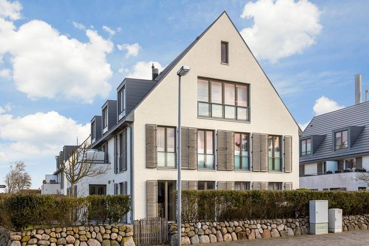 Ganze Wohnung, Gemütliche 2-Zimmerwohnung mit einer Größe von ca. 71 m², für 2 Personen. in Wenningstedt, Sylt