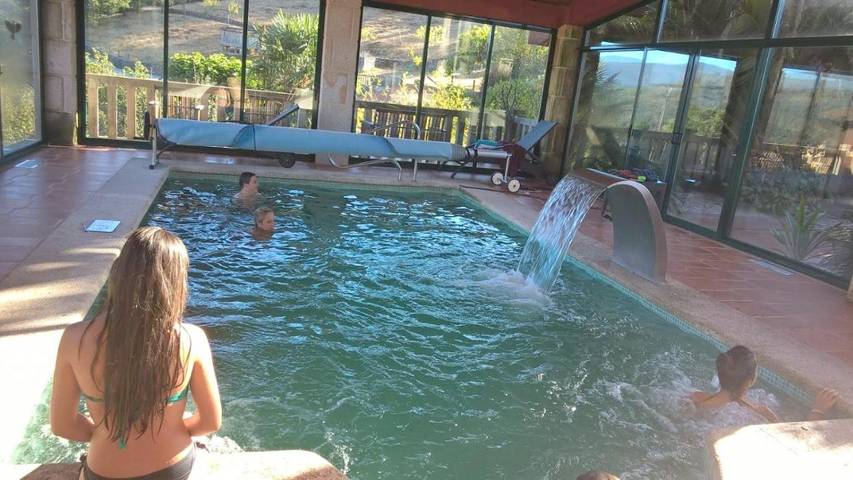 Chalet para 4 personas, con Jacuzzi y Terraza además de Jardín y Piscina en Galicia - 4