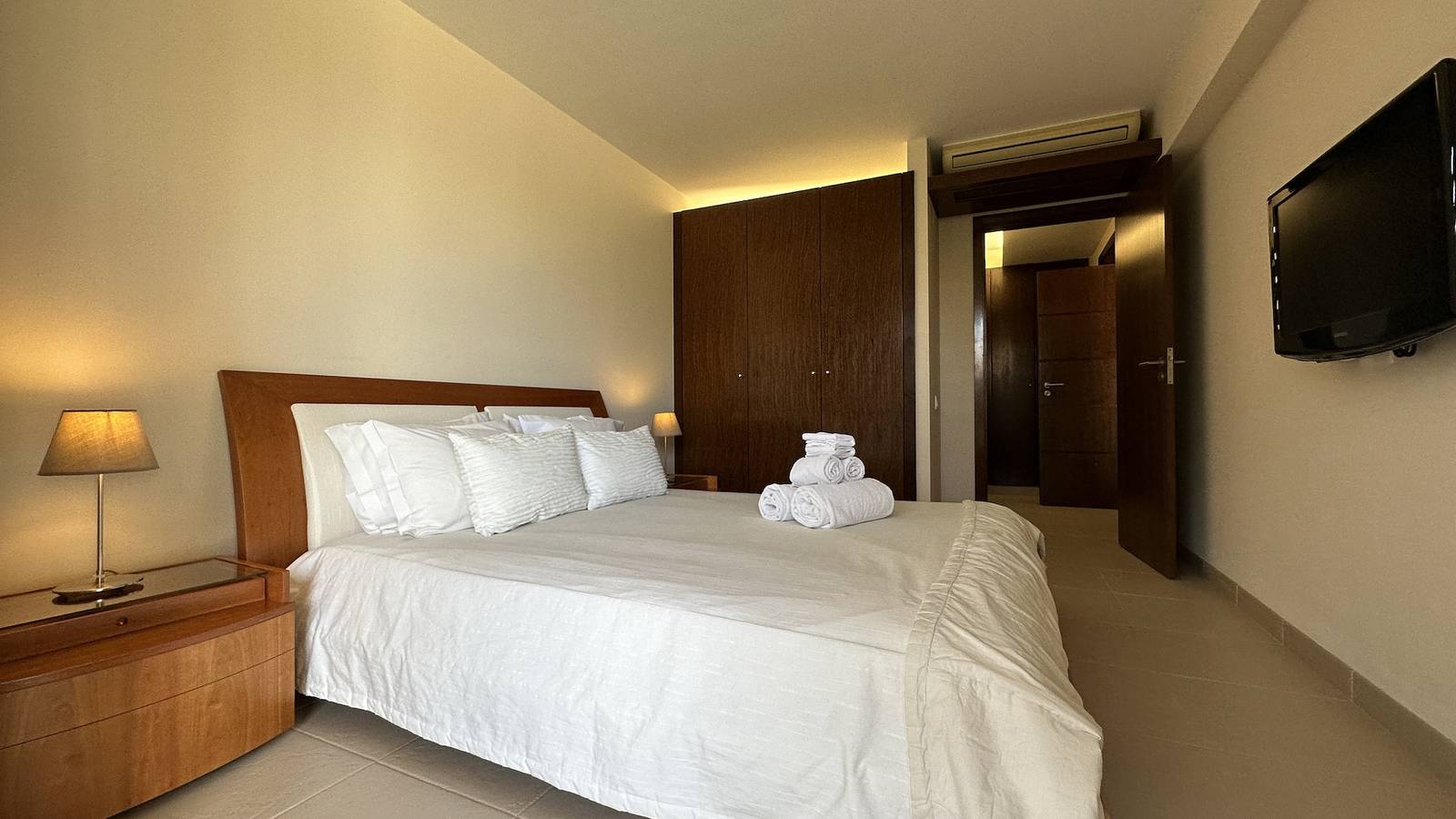 Entire apartment, Herdade dos Salgados, T1, Vila das Lagoas in Guia, Faro District