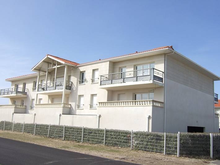 Ferienwohnung für 4 Personen, mit Pool und Balkon - 1