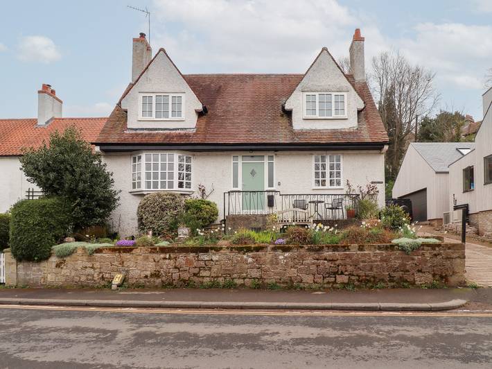 Cottage for 4 people, with Terrace and Garden in Alnmouth