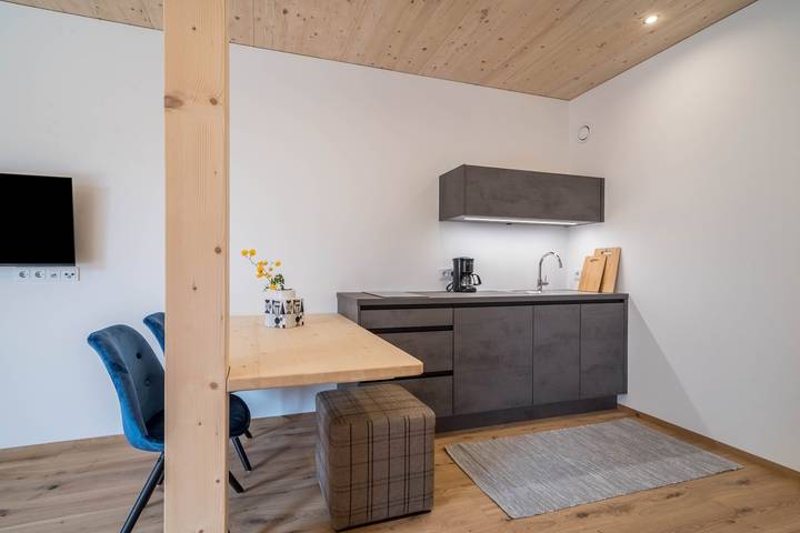 Entire apartment, Apartment 'Naturapartments Alpreid Feine' with Mountain View, Balcony & Wi-Fi in San Pancrazio, Ortler Alps