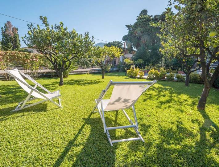 Casa vacanza per 6 persone, con Balcone e Terrazza nonché Giardino a Lascari