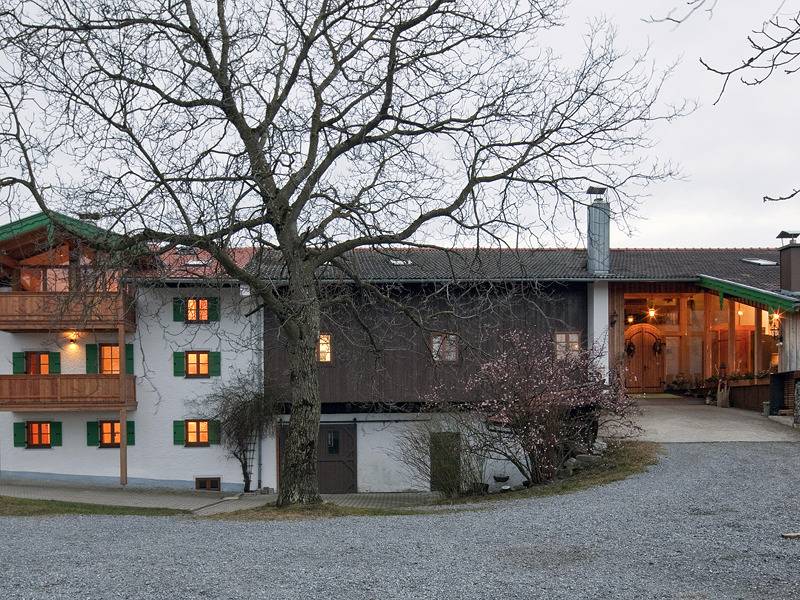 Marchlhof Urlaub auf dem Bauernhof - Seeleitn Baubiologische 100 qm Ferienwohnung, 2 Schlafzimmer, Rollstuhlgerecht in Aschau im Chiemgau, Chiemsee