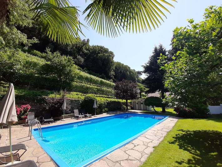 Bauernhof für 2 Personen, mit Terrasse und Garten sowie Pool und Ausblick in Meran