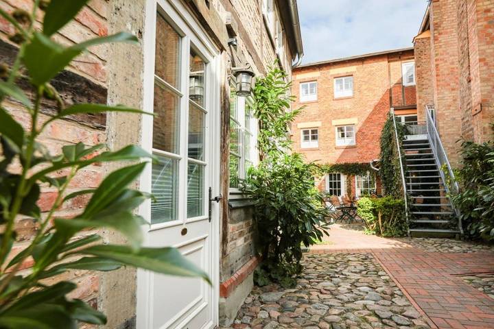 Hotel für 4 Personen, mit Terrasse und Garten in Bützow