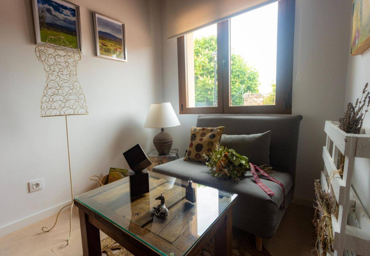 Apartamento entero, One-Bedroom Apartment in Sotosalbos, Provincia de Segovia