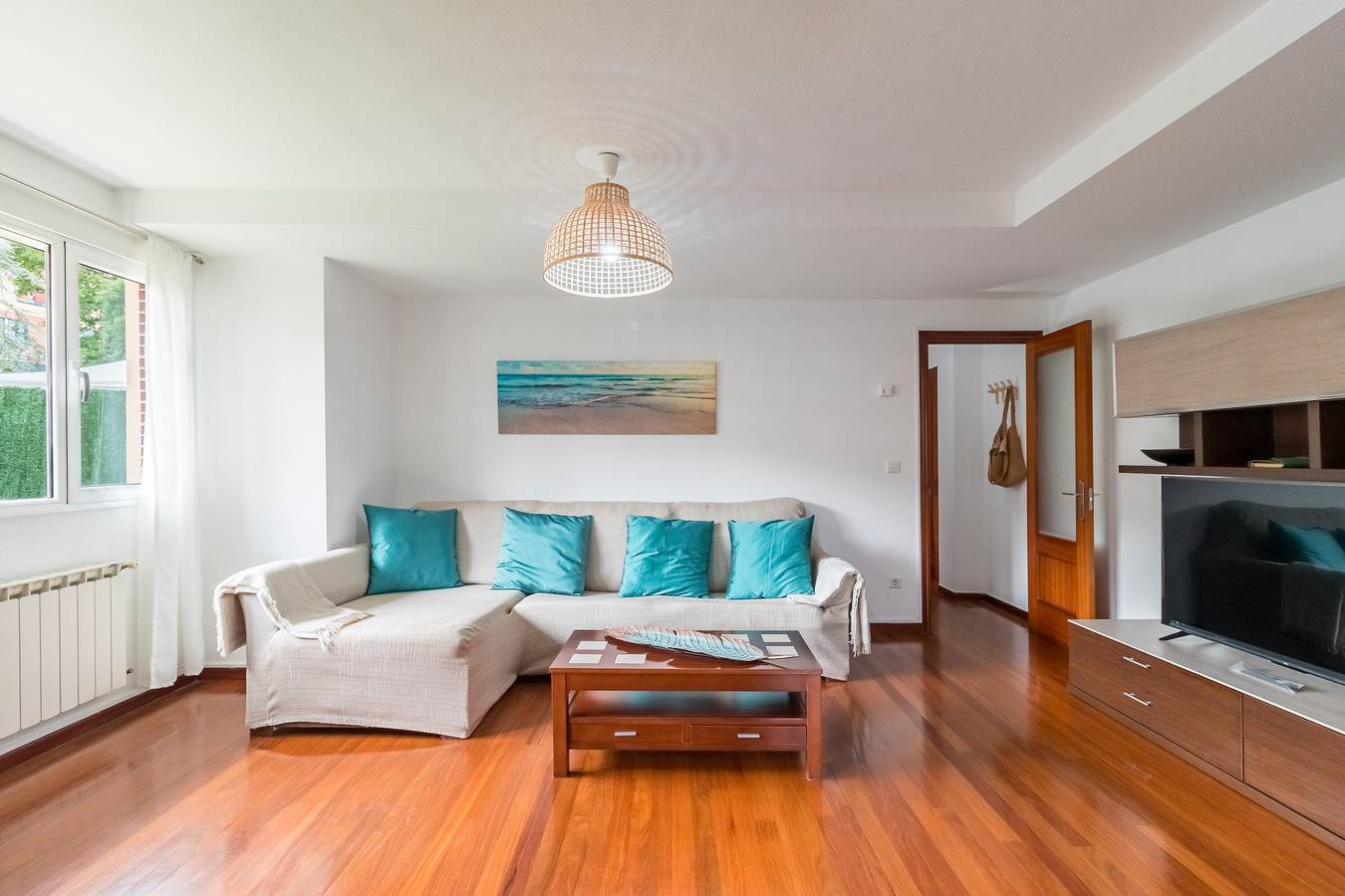 Apartamento entero, Bajo con jardín 'Costa Quebrada' in Liencres, Piélagos