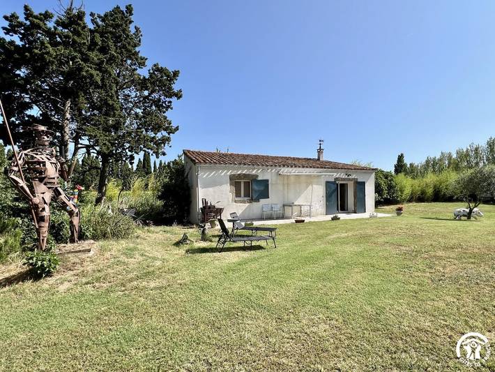 Gîte pour 2 personnes, avec piscine et jardin à Puichéric