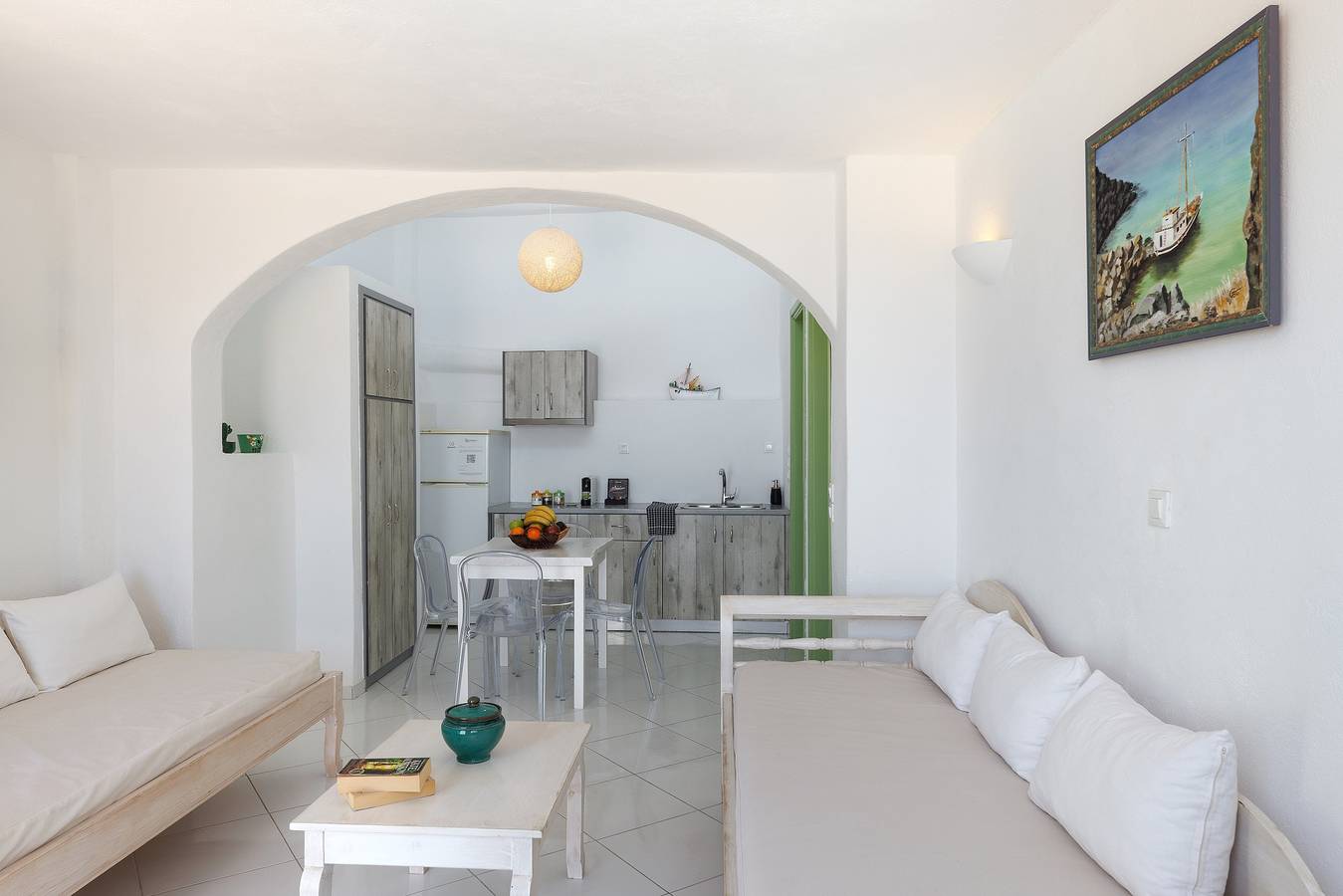 Entire holiday apartment, Apartment - Sleeps 4 - Parking - Sea View in Santorini