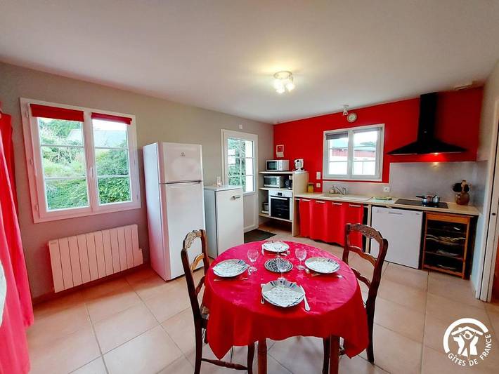 Location de vacances pour 6 personnes, avec terrasse et jardin, animaux acceptés à Saint-Sulpice (Mayenne) - 4