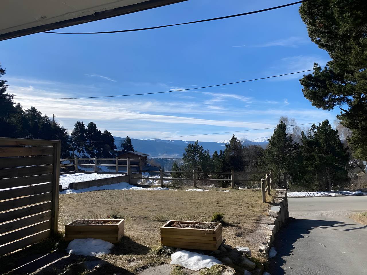 Entire apartment, Apartment 'Cosy 1 Bedroom in Font' with Mountain View, Shared Garden and Balcony in Font-Romeu-Odeillo-Via, Prades region