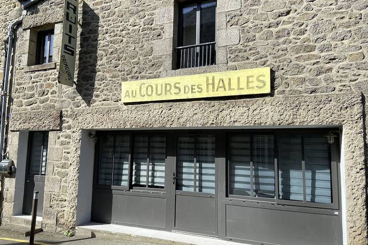 During the halls in Saint-Jacut-de-la-Mer, Région de Dinan