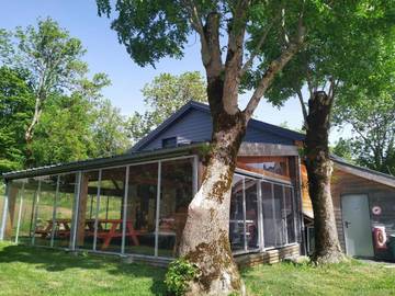 Maison de campagne pour 12 personnes, avec vue et terrasse à Rochefort-Montagne