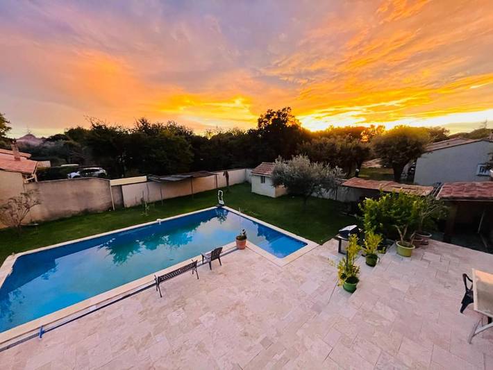 Appartement de vacances pour 12 personnes, avec piscine et jardin