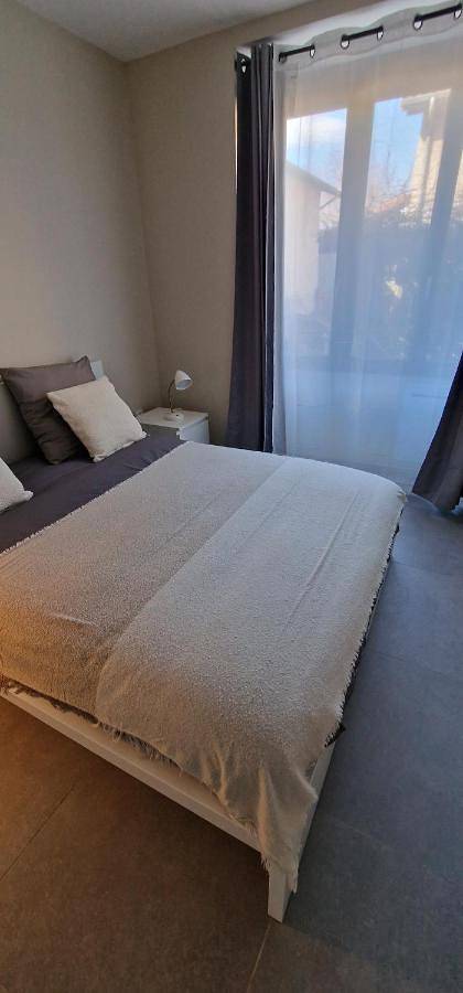 Appartement entier, Beau Appartement T2 in Saint-Georges-d'Espéranche, Région de Vienne