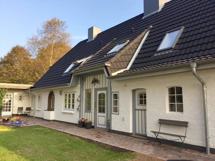 Ferienwohnung für 3 Personen, mit Terrasse und Garten sowie Ausblick in Breklum