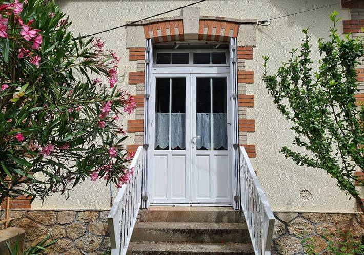 Location de vacances pour 4 personnes, avec jardin à Saint-Michel-Chef-Chef - 2